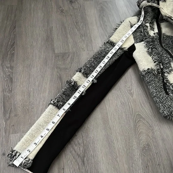 Natalia Romano jacket. Size S - Picture 7 of 8